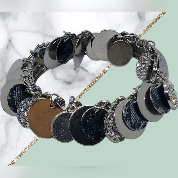 Bracelet - Picture 2 of 3